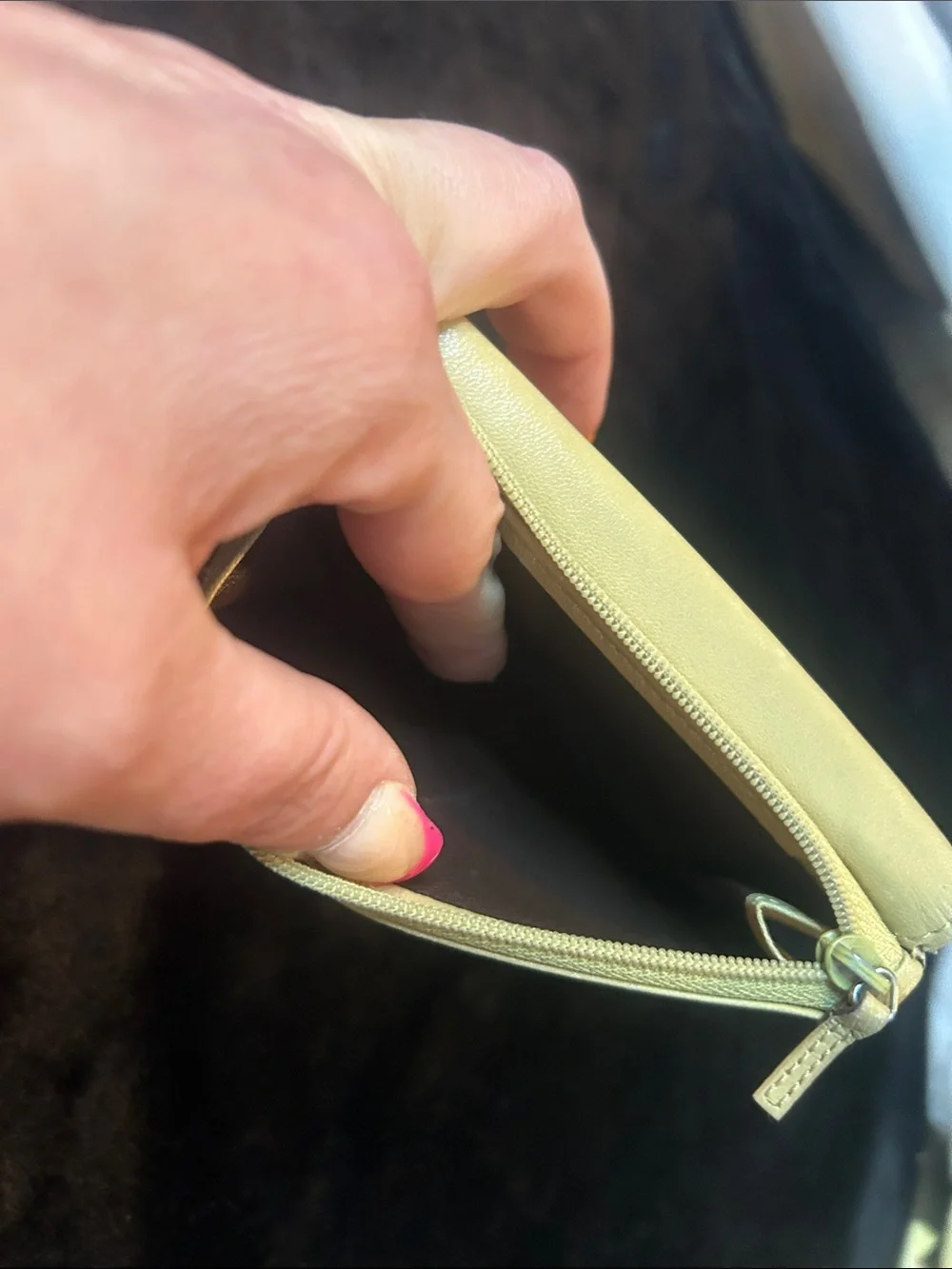 Gucci Beige Leather Compact Wallet with Silver Tone Lock - Picture 10 of 16